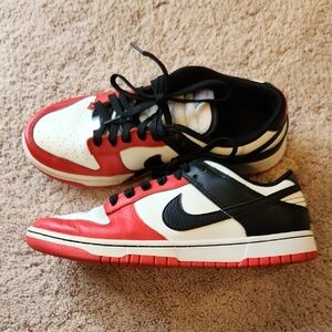 Nike Dunk Low EMB NBA 75th Anniversary Chicago Red - Men's Size 9.5 - DD3363 100